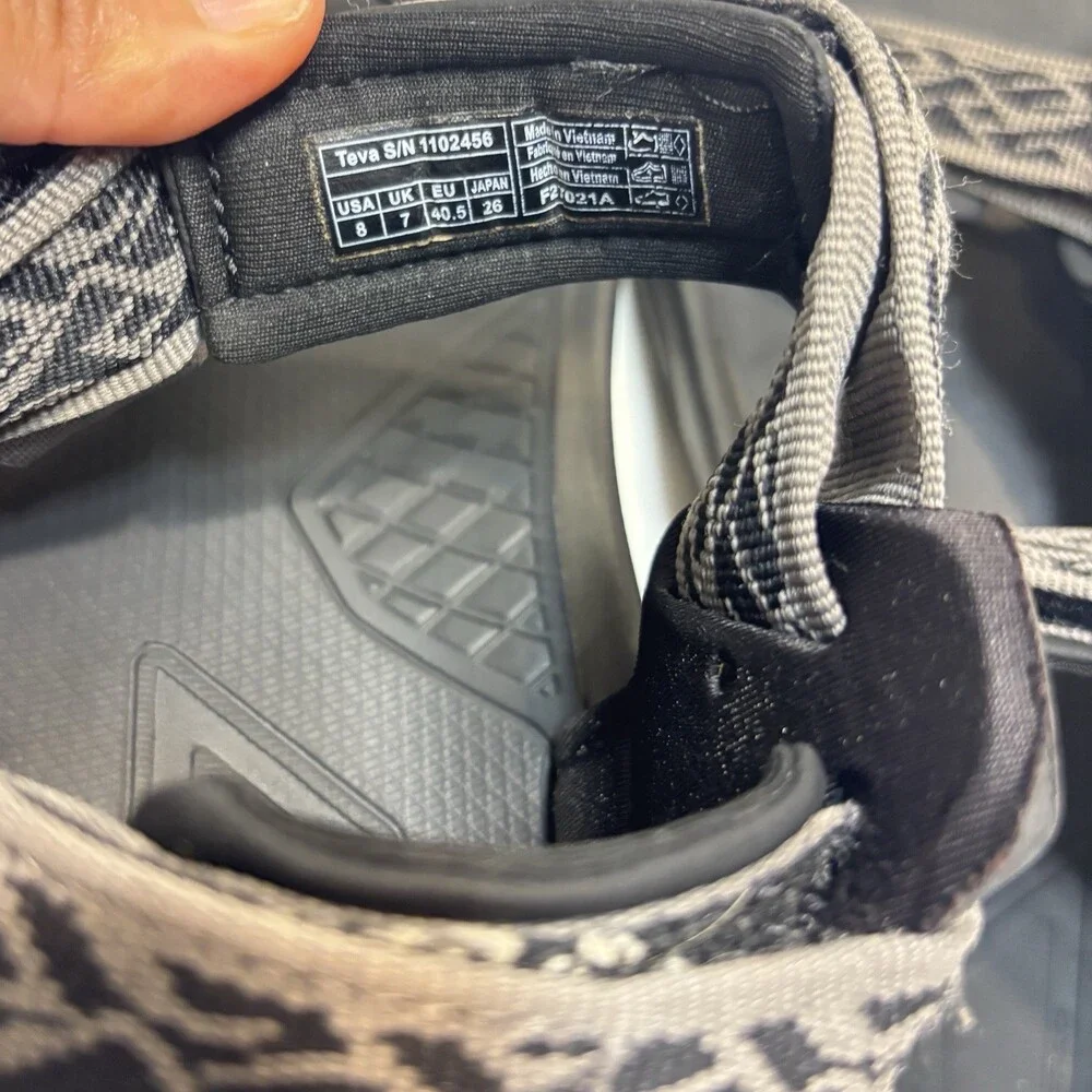 Teva Mens Sandal Size 8 Terra FI 5 Universal Adjustable Summer Outdoor Walking